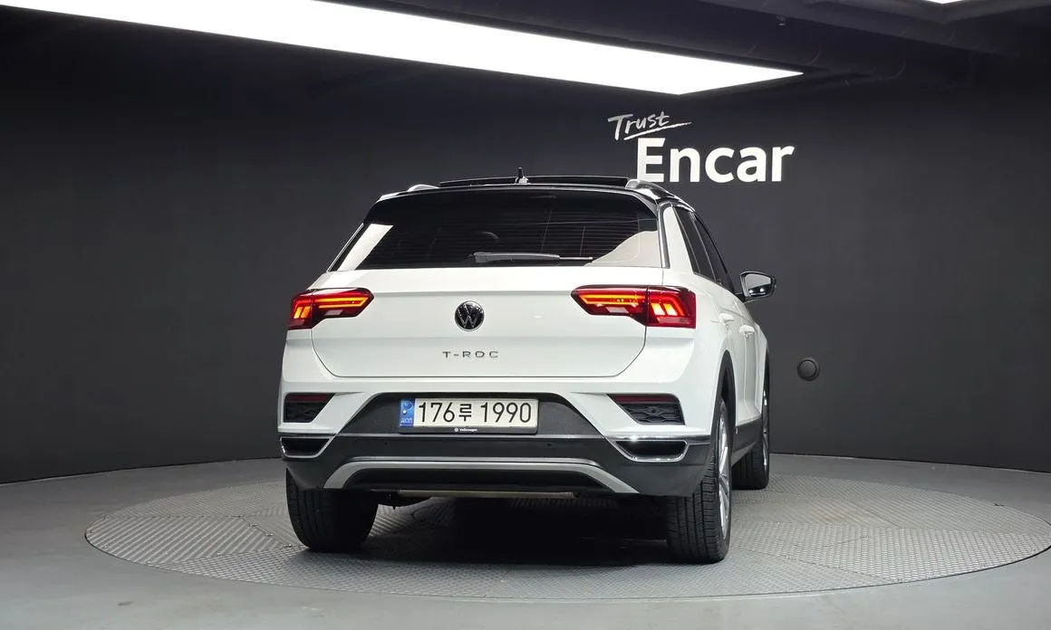 Volkswagen T-Roc — фото 4