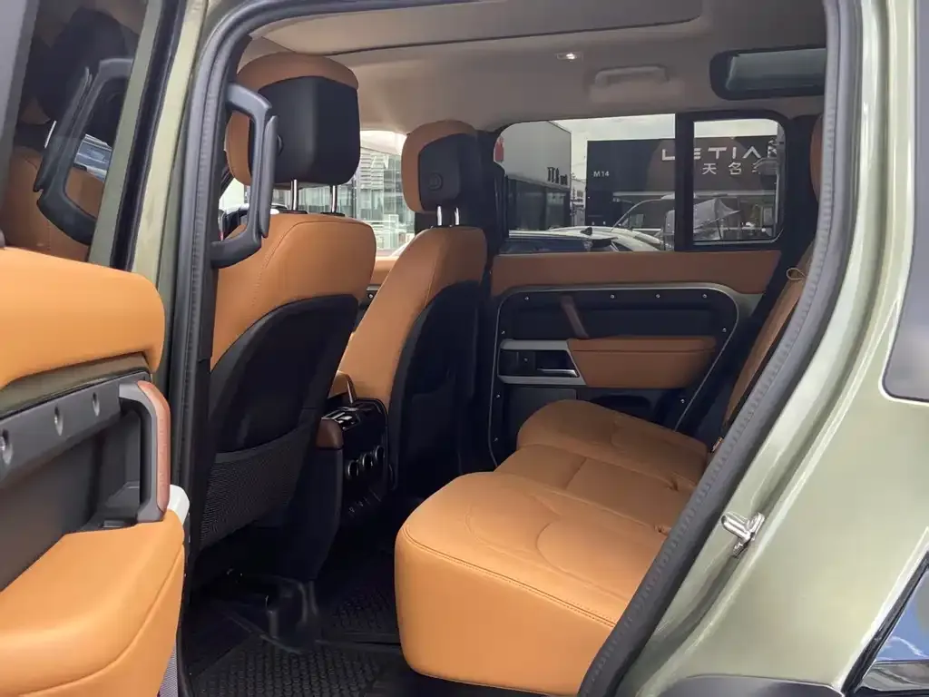 Land Rover Defender — фото 3