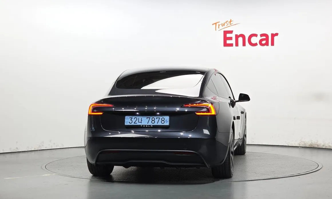 Tesla Model 3 — фото 3