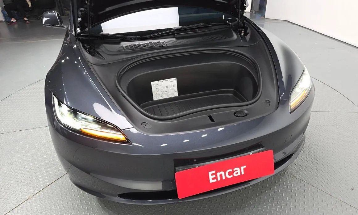 Tesla Model 3 — фото 10
