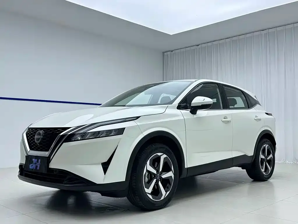 Nissan Qashqai — фото 1