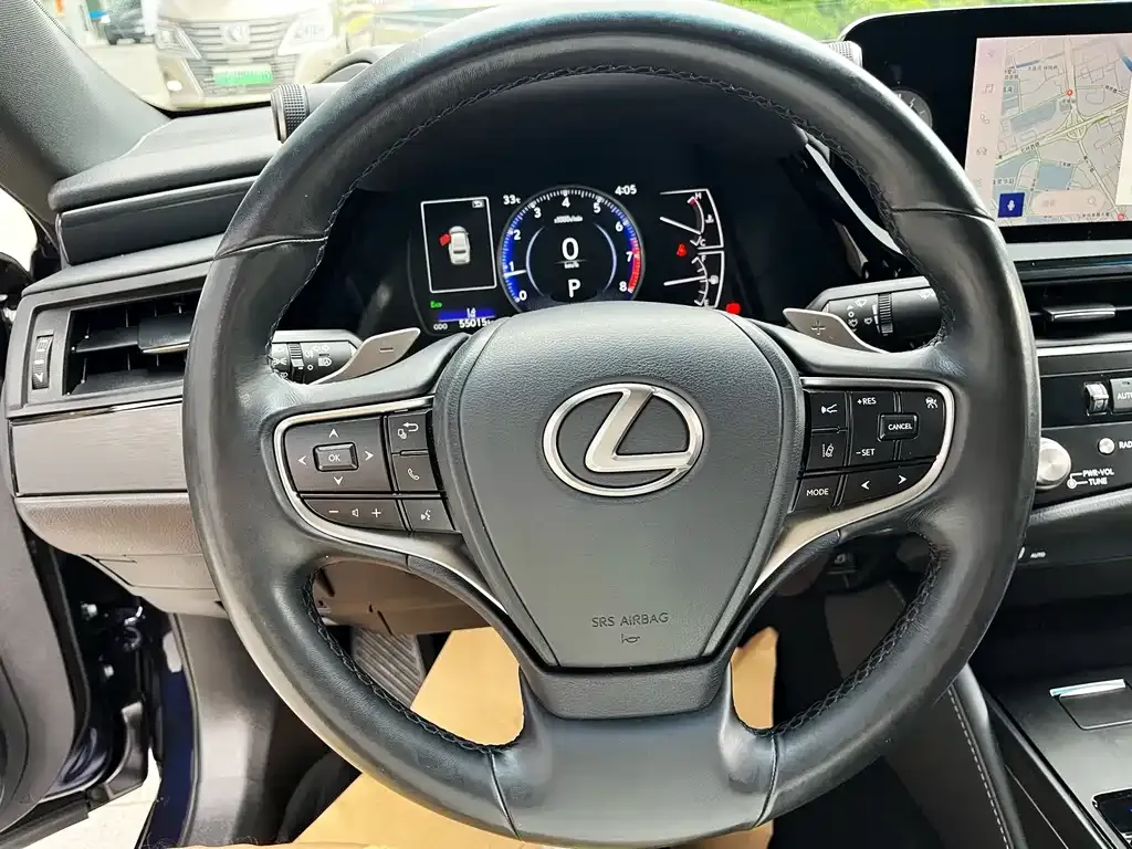Lexus ES — фото 8