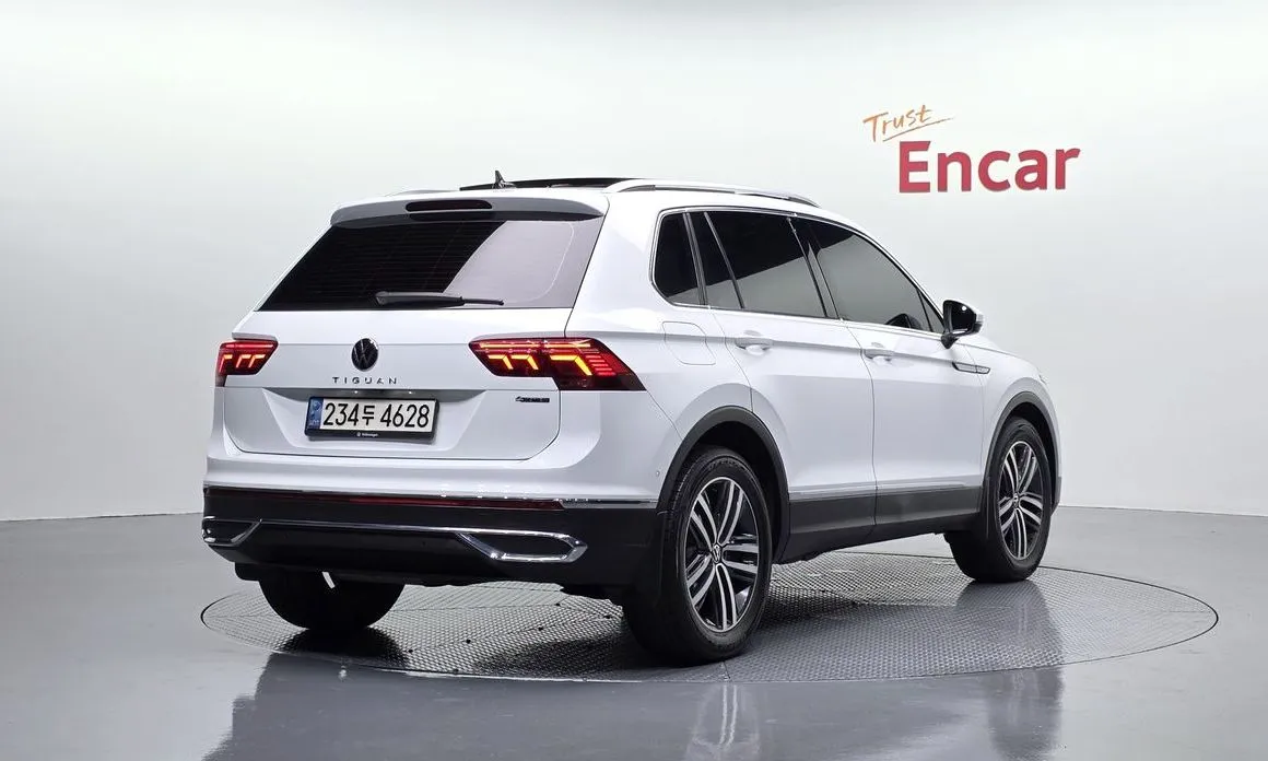 Volkswagen Tiguan — фото 3