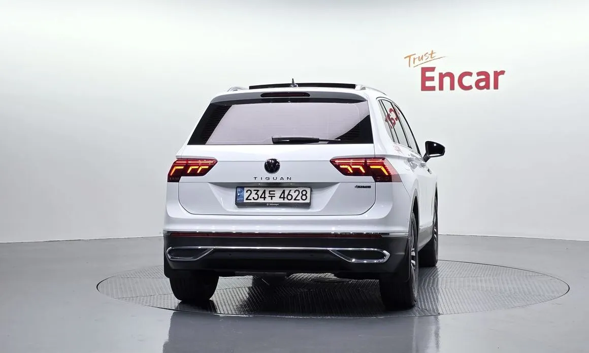 Volkswagen Tiguan — фото 2