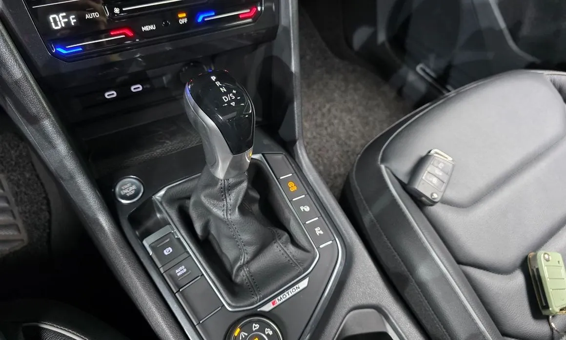 Volkswagen Tiguan — фото 7