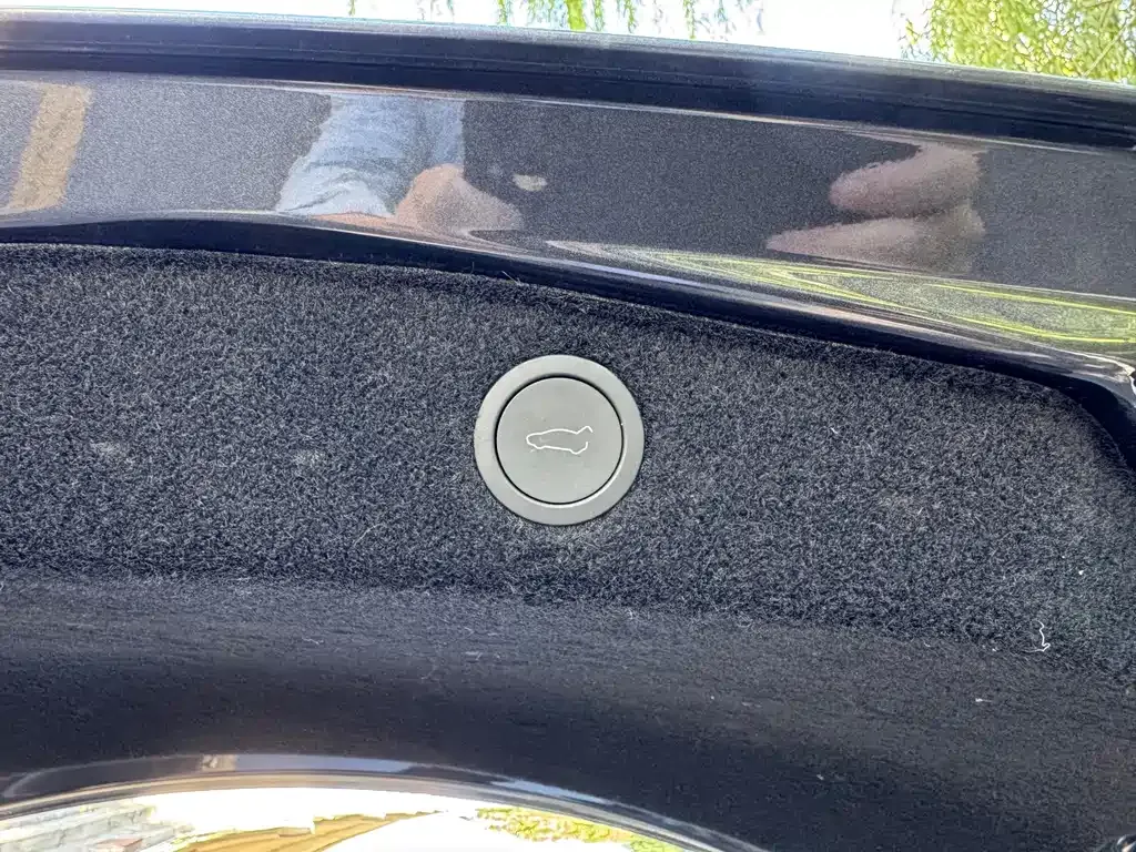 Tesla Model 3 — фото 6
