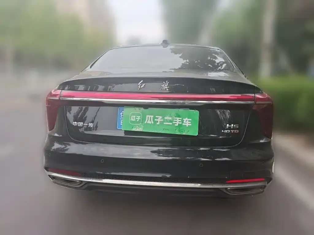 Hongqi H5 — фото 8