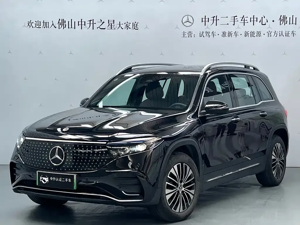 Mercedes-Benz EQB — фото 1