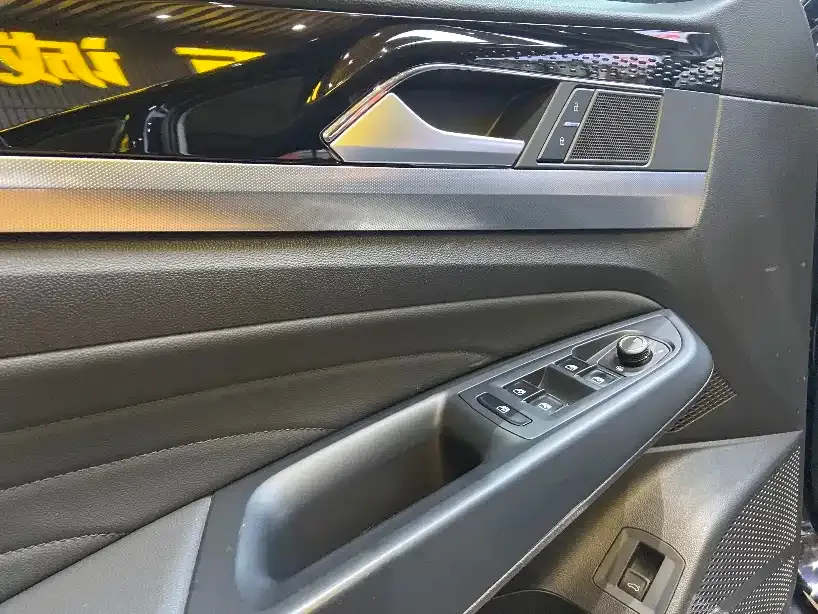 Volkswagen Passat — фото 4