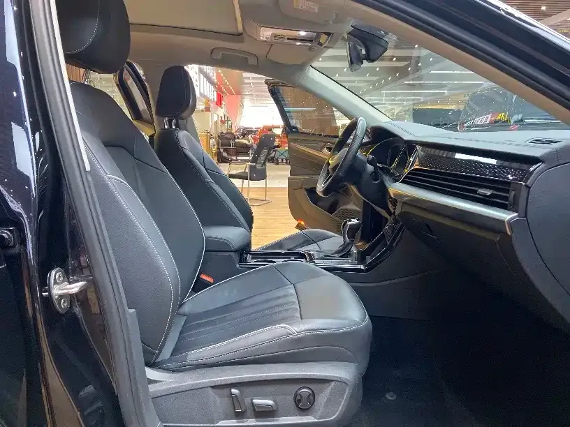 Volkswagen Passat — фото 5