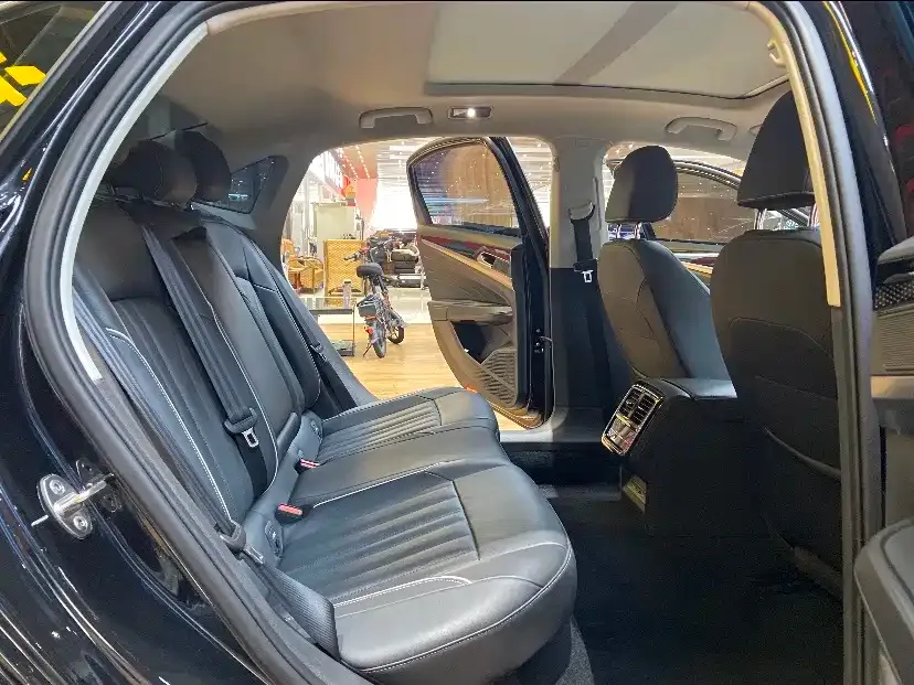 Volkswagen Passat — фото 3