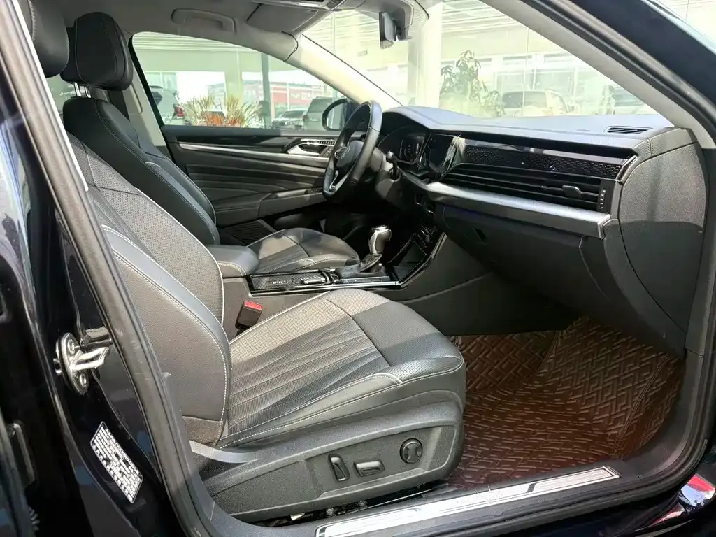 Volkswagen Passat — фото 4