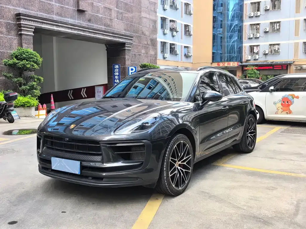Porsche Macan — фото 1