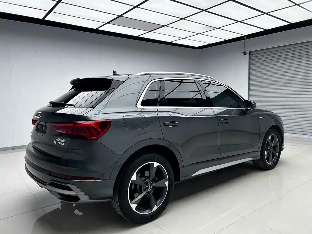 Audi Q3 — фото 3