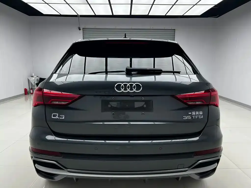 Audi Q3 — фото 7