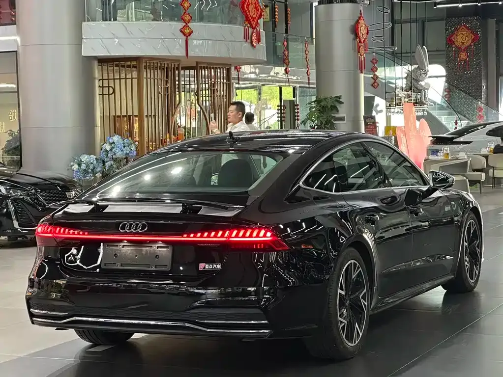 Audi A7 — фото 5