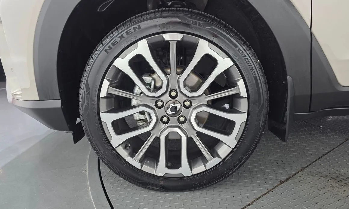 KG Mobility (Ssangyong) Torres — фото 9