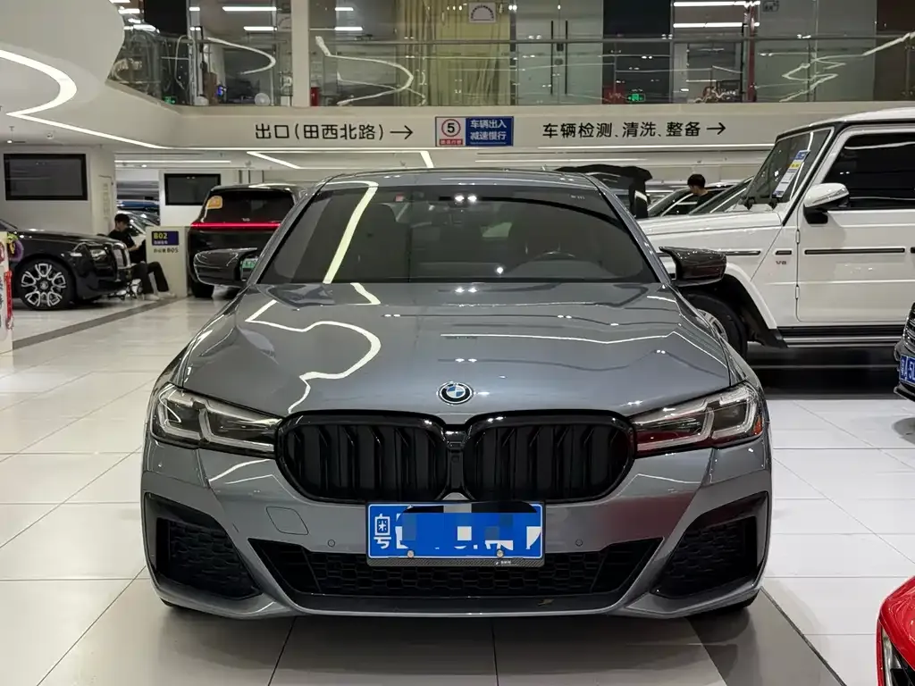BMW 5 Series (Import) — фото 9