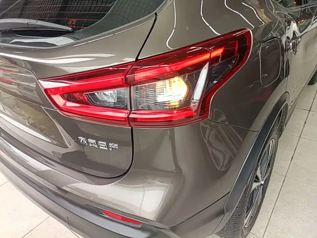 Nissan Qashqai — фото 2