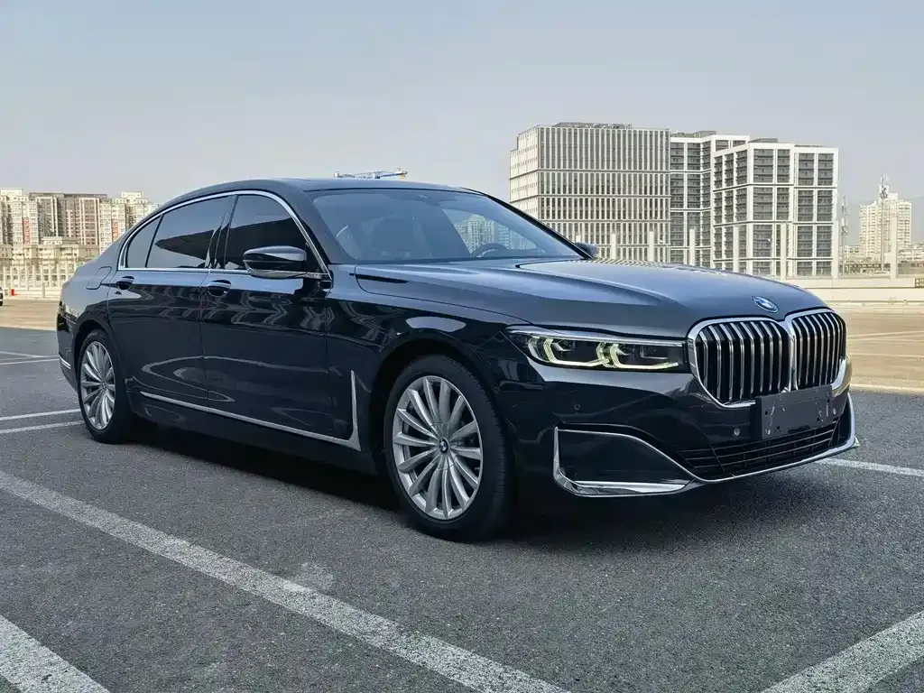 BMW 7 Series — фото 3