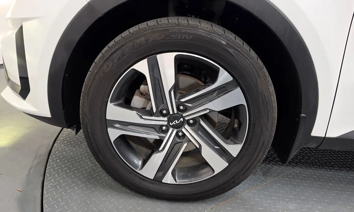 Kia Sorento — фото 9
