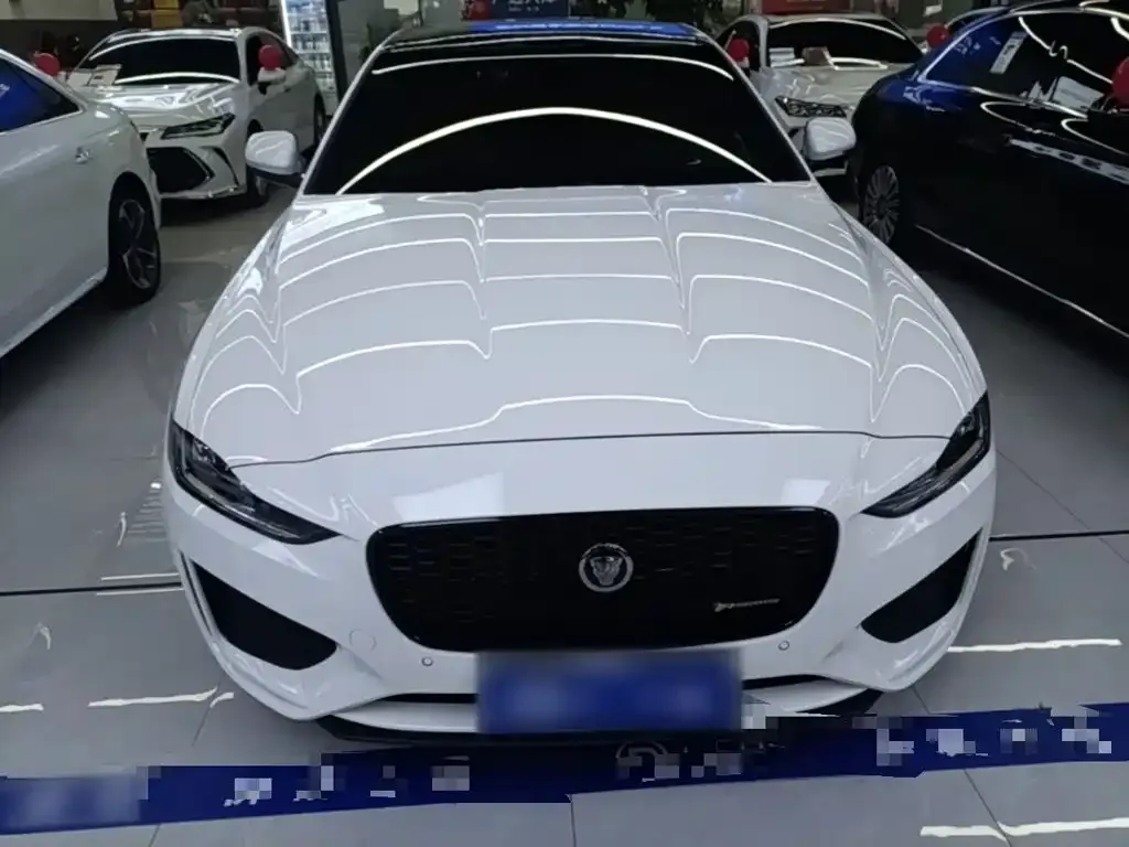 Jaguar XEL — фото 10
