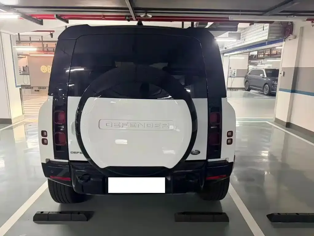 Land Rover Defender — фото 4