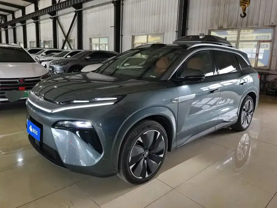 BYD Tang L — фото 1