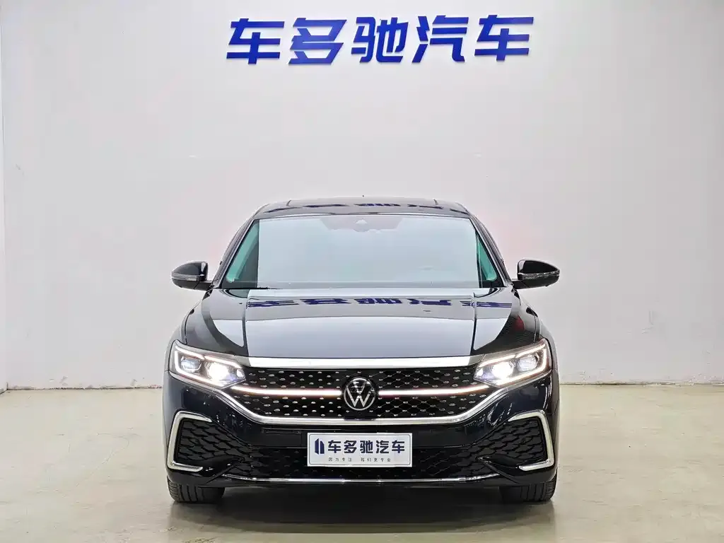 Volkswagen Passat — фото 2