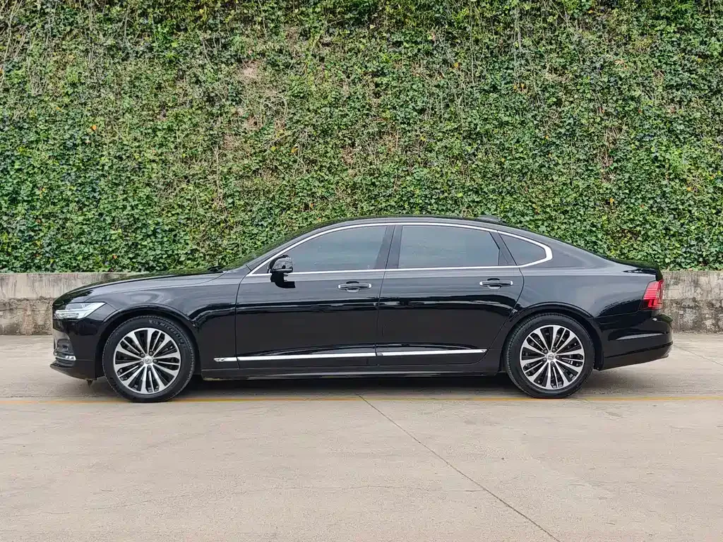 Volvo S90 — фото 10
