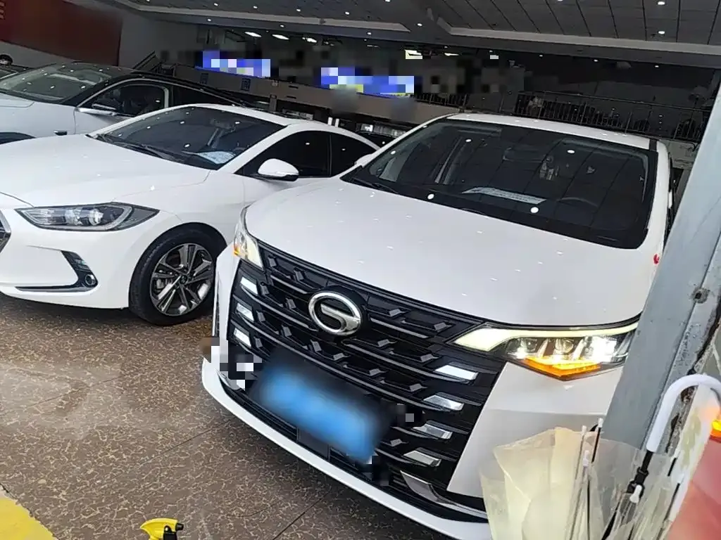 GAC Motor Trumpchi M6 — фото 1