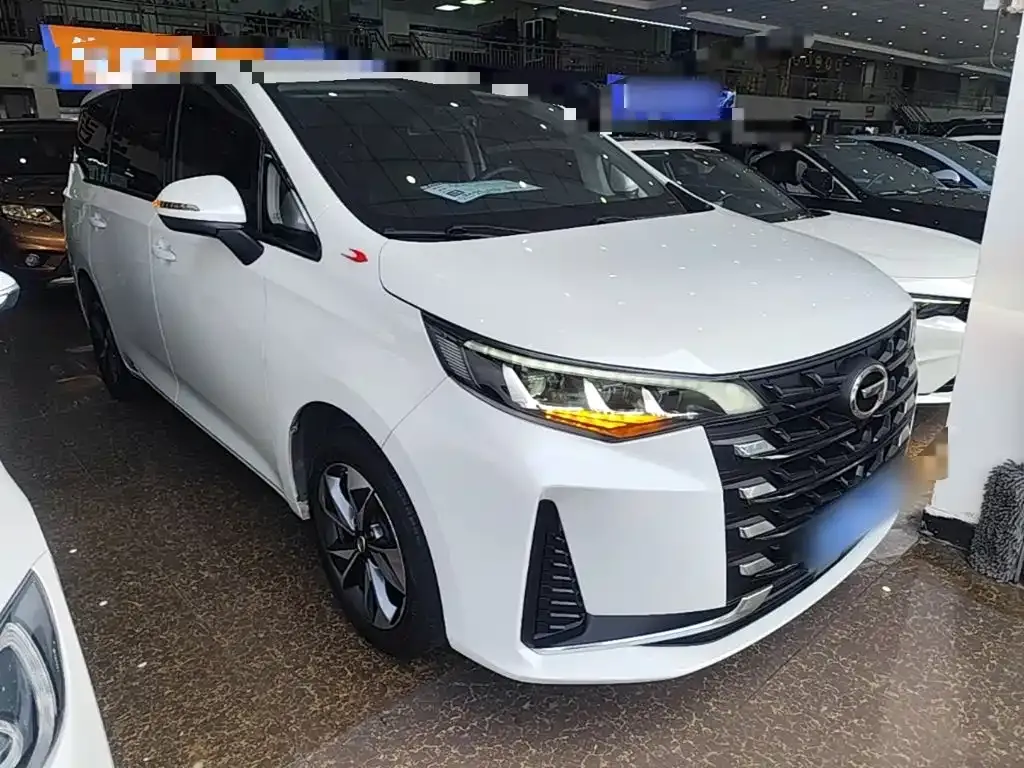 GAC Motor Trumpchi M6 — фото 10