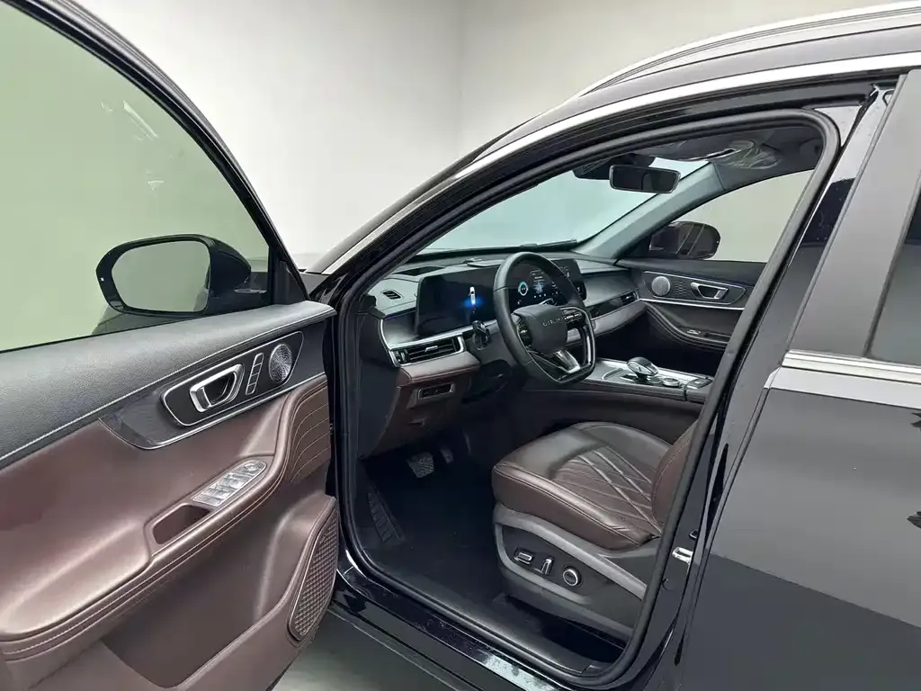 Chery Tiggo 8 PRO — фото 8