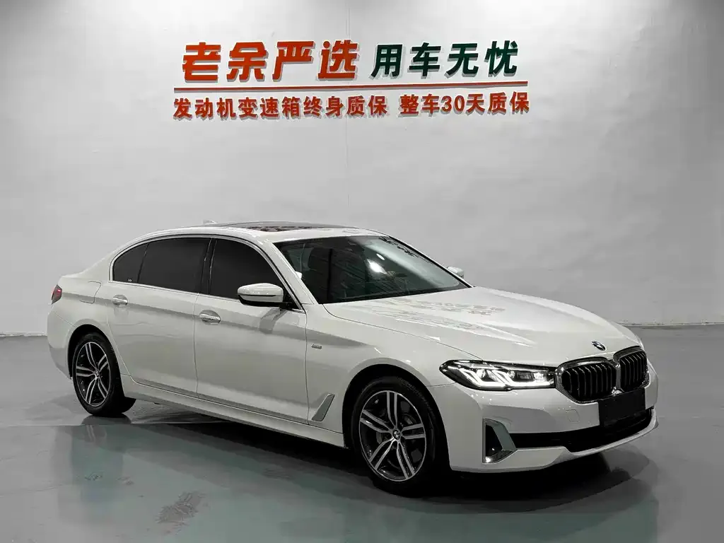 BMW 5 Series — фото 6