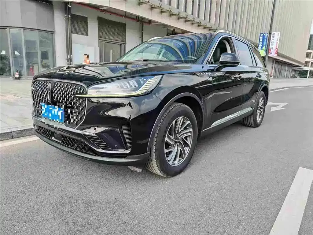 Lincoln Aviator — фото 1