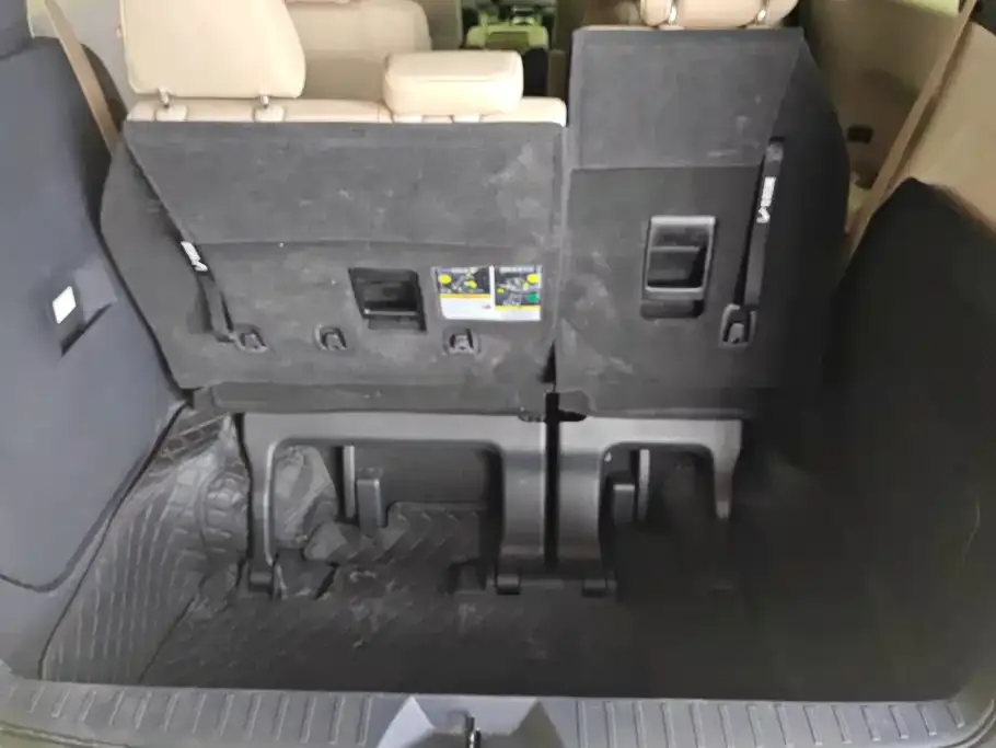 Toyota Sienna — фото 4
