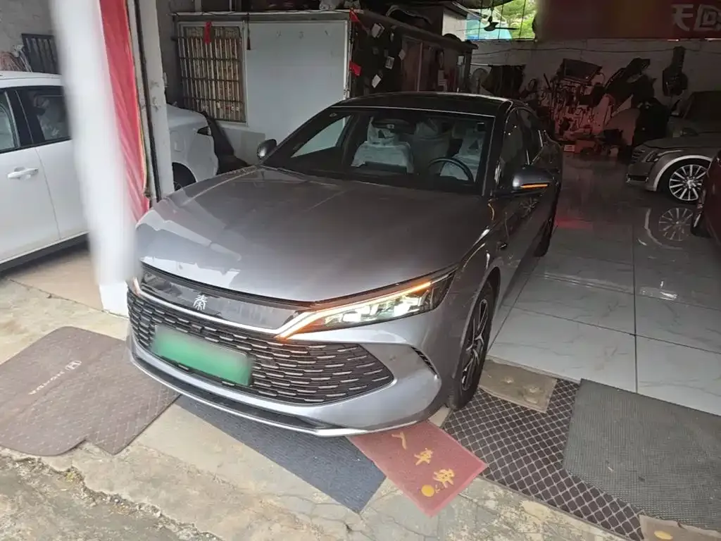 BYD Qin L — фото 1