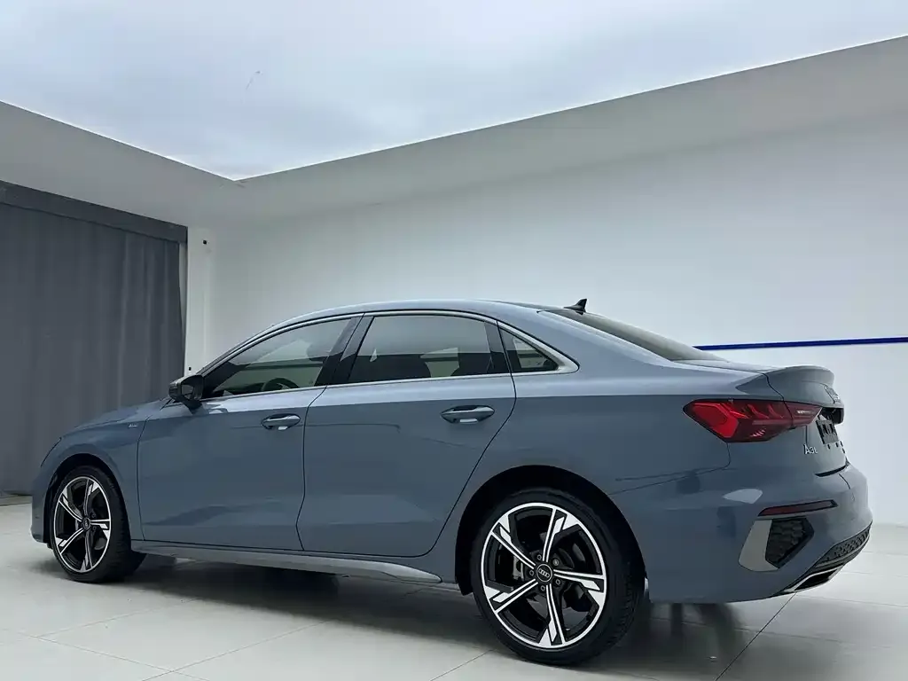Audi A3 — фото 3