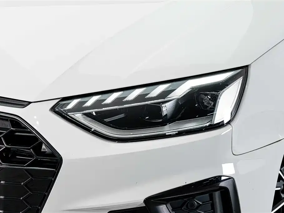 Audi A4L — фото 3