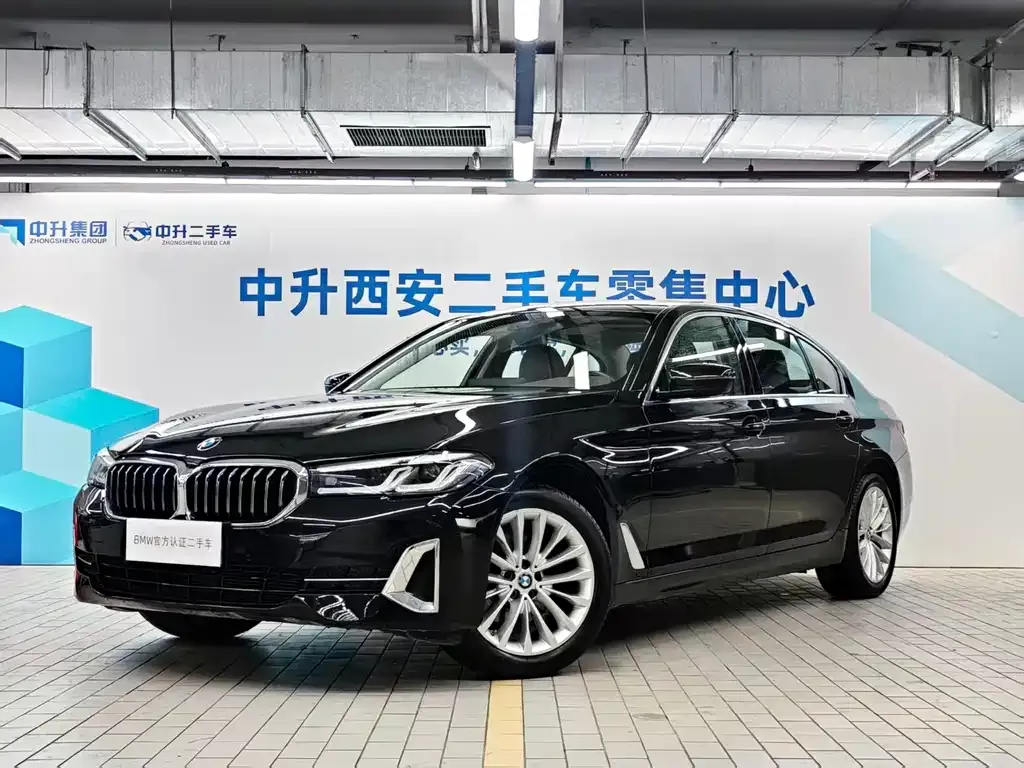 BMW 5 Series — фото 1