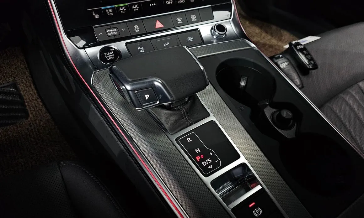Audi A6 — фото 5