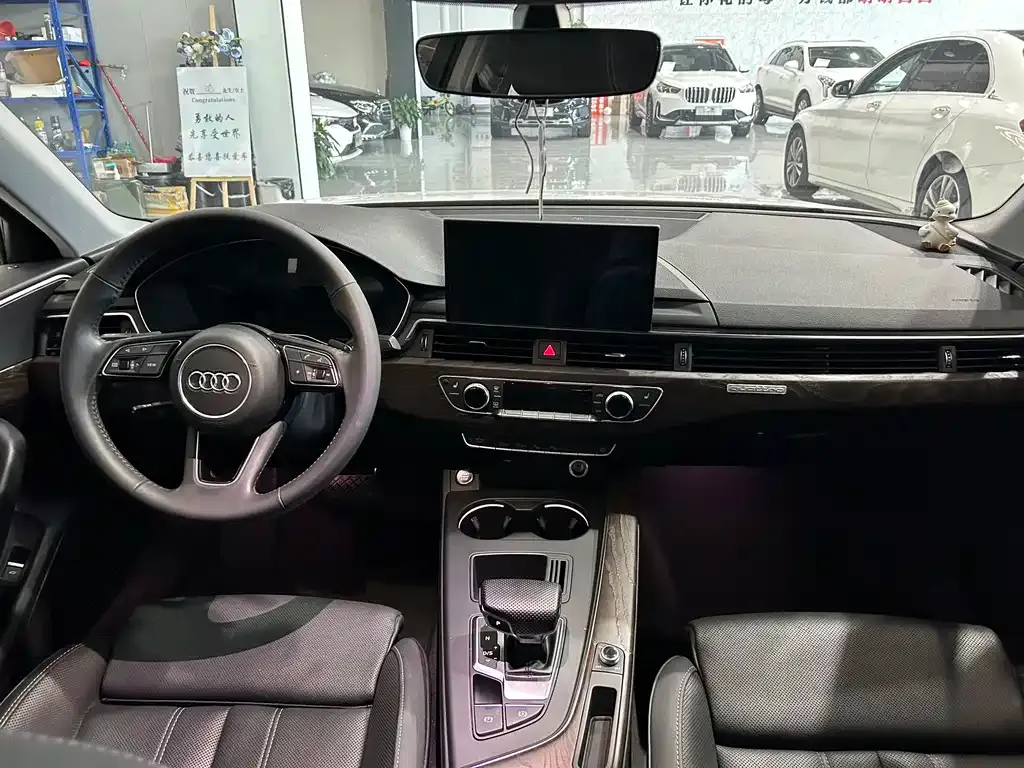Audi A4L — фото 10