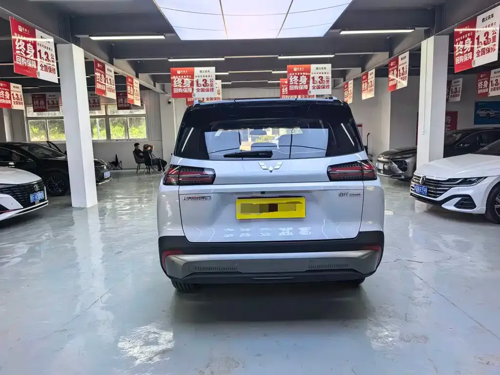 Wuling Xingguang 560 New Energy — фото 4