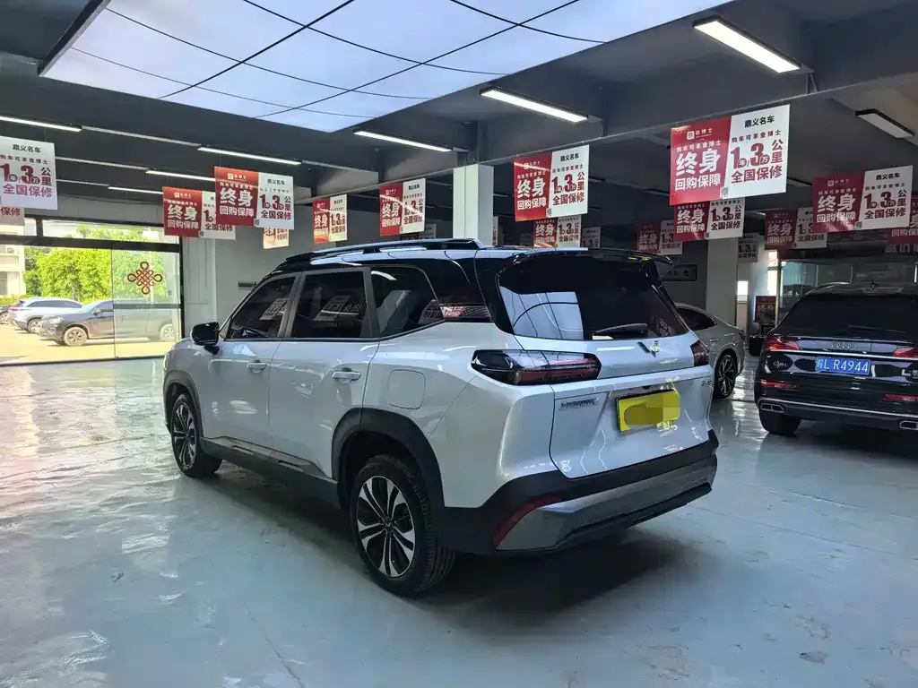 Wuling Xingguang 560 New Energy — фото 9
