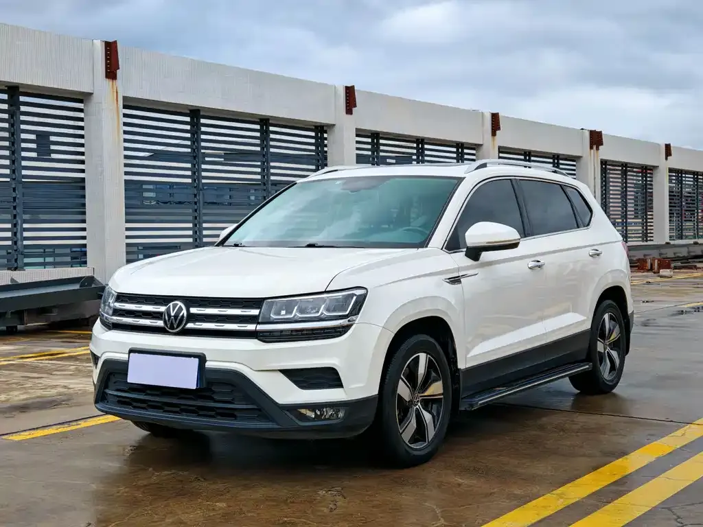 Volkswagen Tharu — фото 1