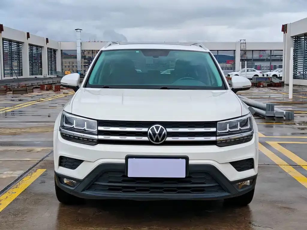 Volkswagen Tharu — фото 3