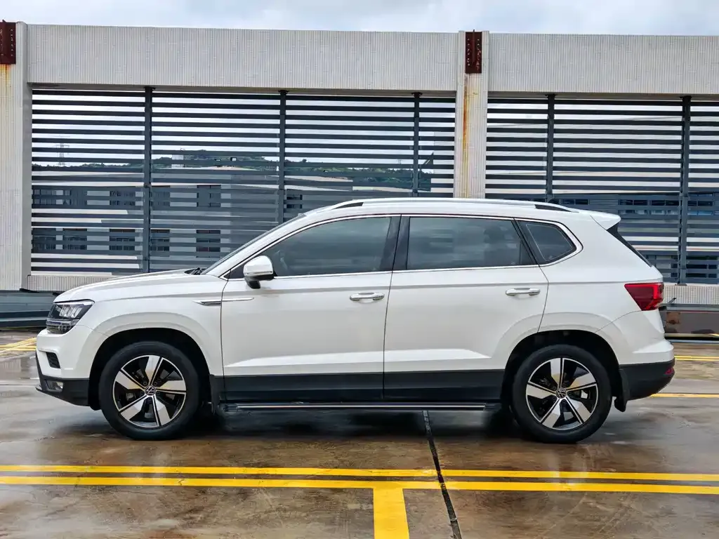 Volkswagen Tharu — фото 6