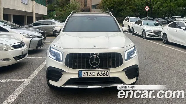 Mercedes-Benz GLB-Class — фото 1