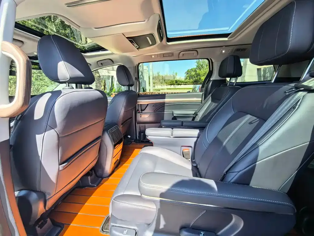 GAC Motor Trumpchi M8 — фото 3