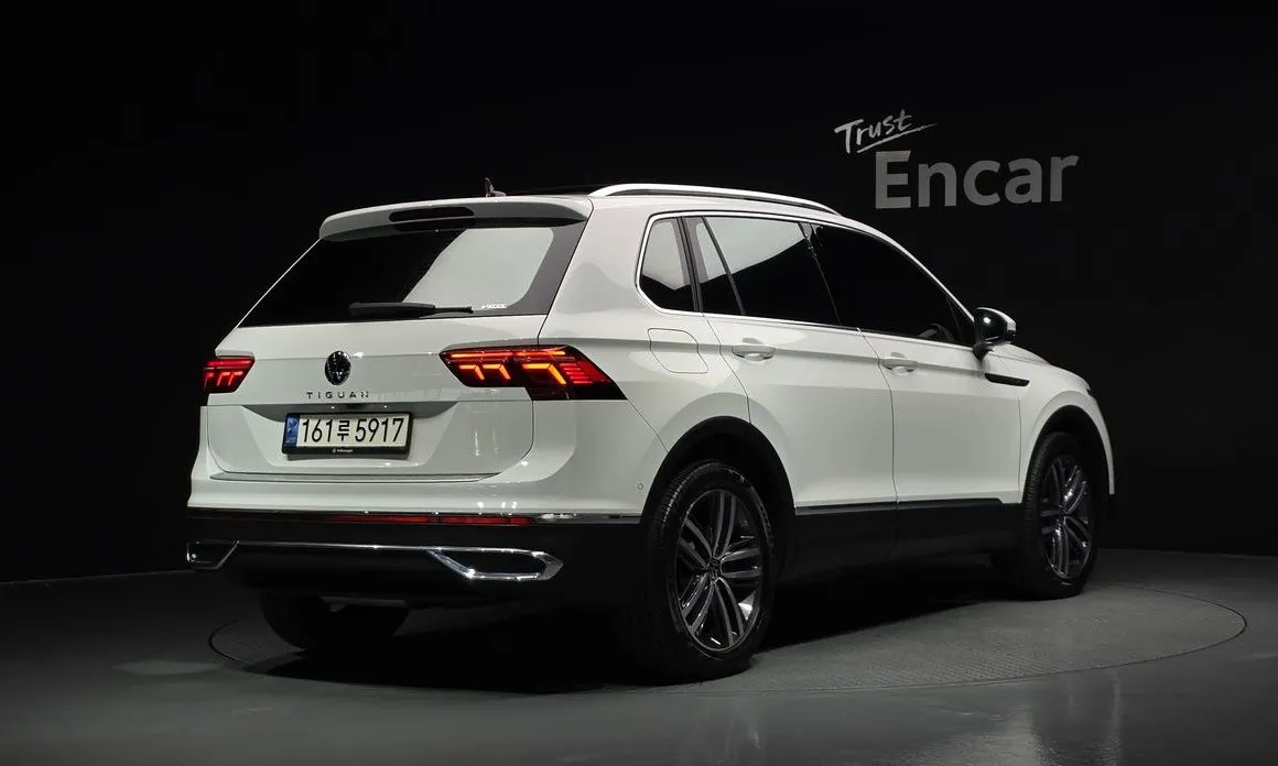 Volkswagen Tiguan — фото 4
